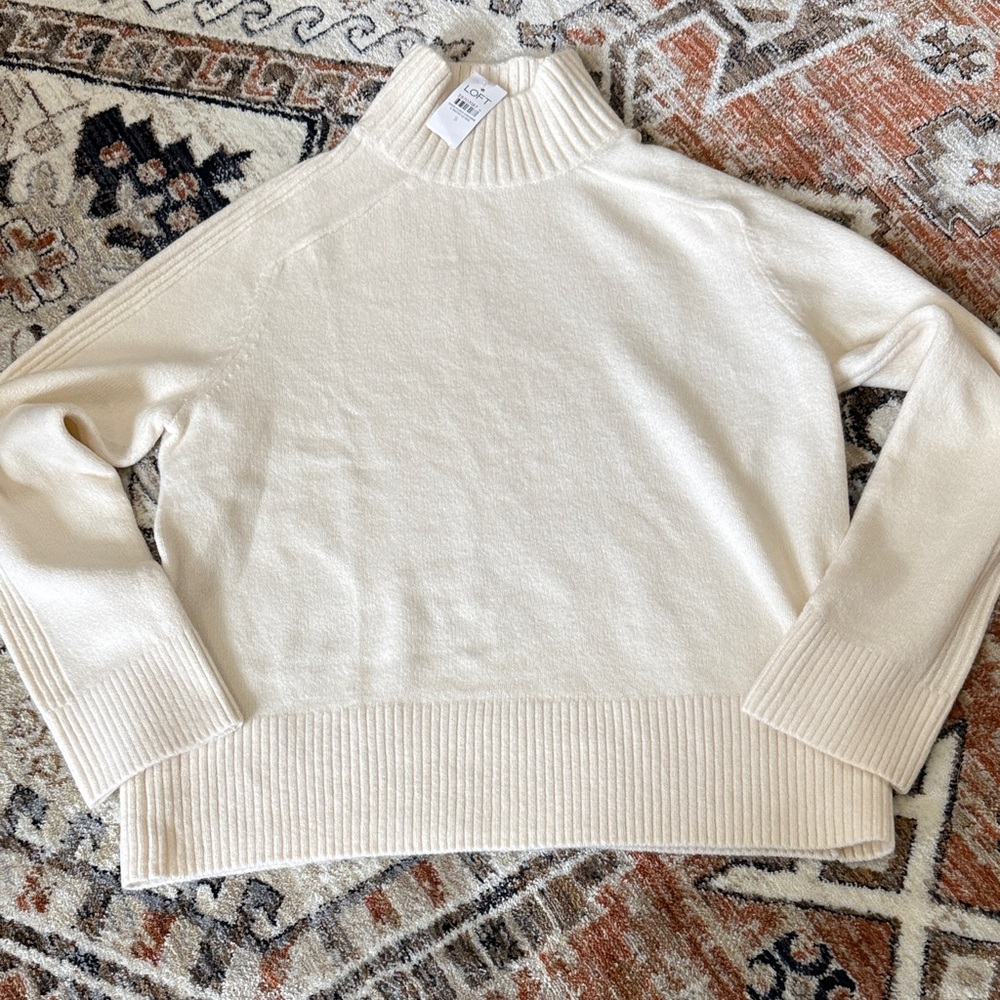 NWT Anne Taylor Loft Faux Cashmere Sweater size Small